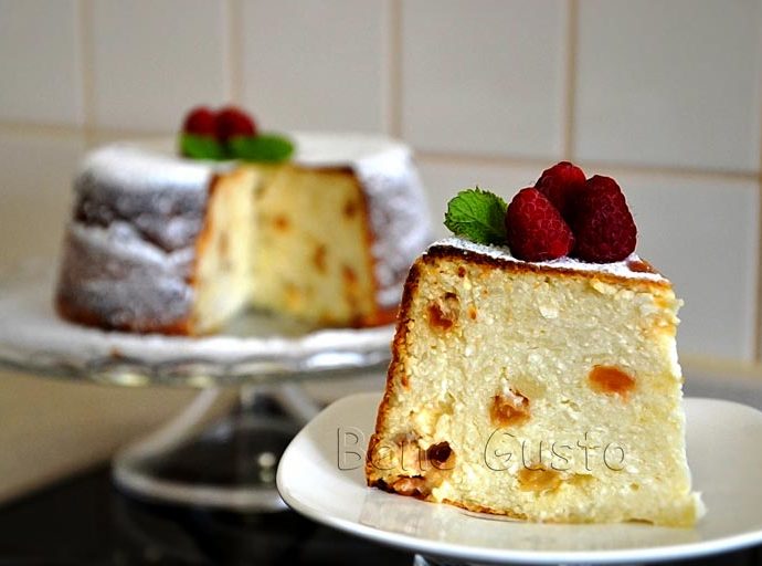 Класична сирна запіканка з родзинками