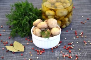 Мариновані печериці швидкий рецепт